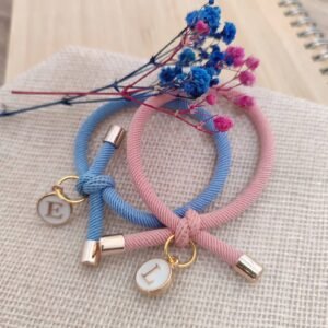 Pulsera elástica con inicial