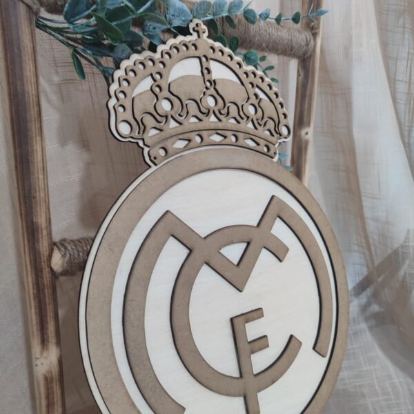 Escudo personalizado para pared - Imagen 3