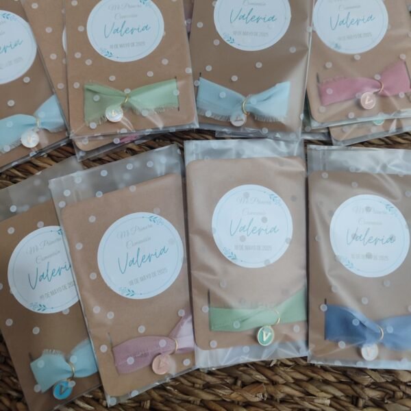 Pulseras de seda con inical - Imagen 3