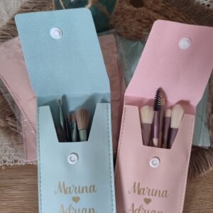 Brochas con estuche personalizado