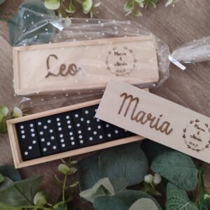 Dominó con Caja de Madera